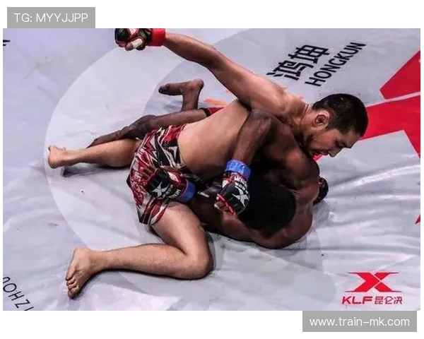 克莱尔·柯赞强势夺冠！100米仰泳决赛展现绝对实力