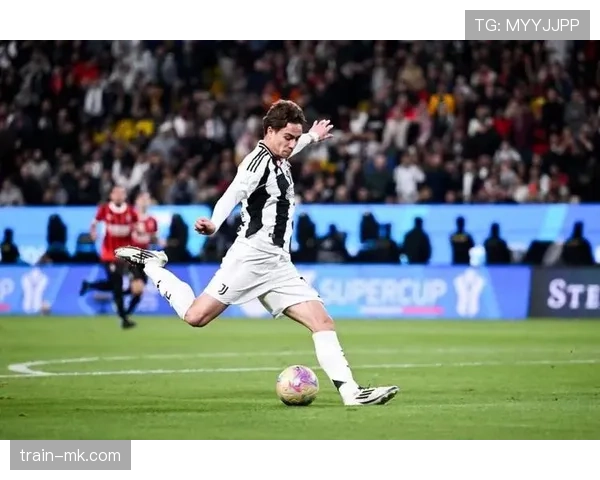 伊尔迪兹闪耀赛场!关键表现助球队逆转取胜 伊尔迪兹闪耀赛场!关键表现助球队逆转取胜