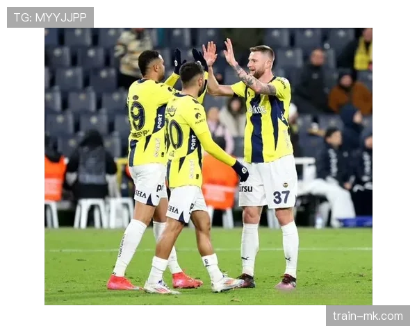 费内巴切防守数据亮眼，稳固防线成取胜关键